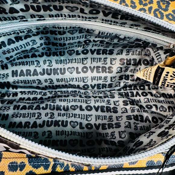 Vintage Harajuku Lovers Fatal Attraction To Cuteness Crossbody Messenger Bag - Picture 7 of 9